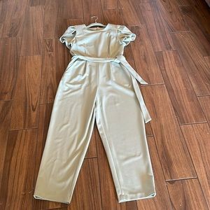 New with out tags Calvin Klein jumpsuit mint green size 4 gorgeous
